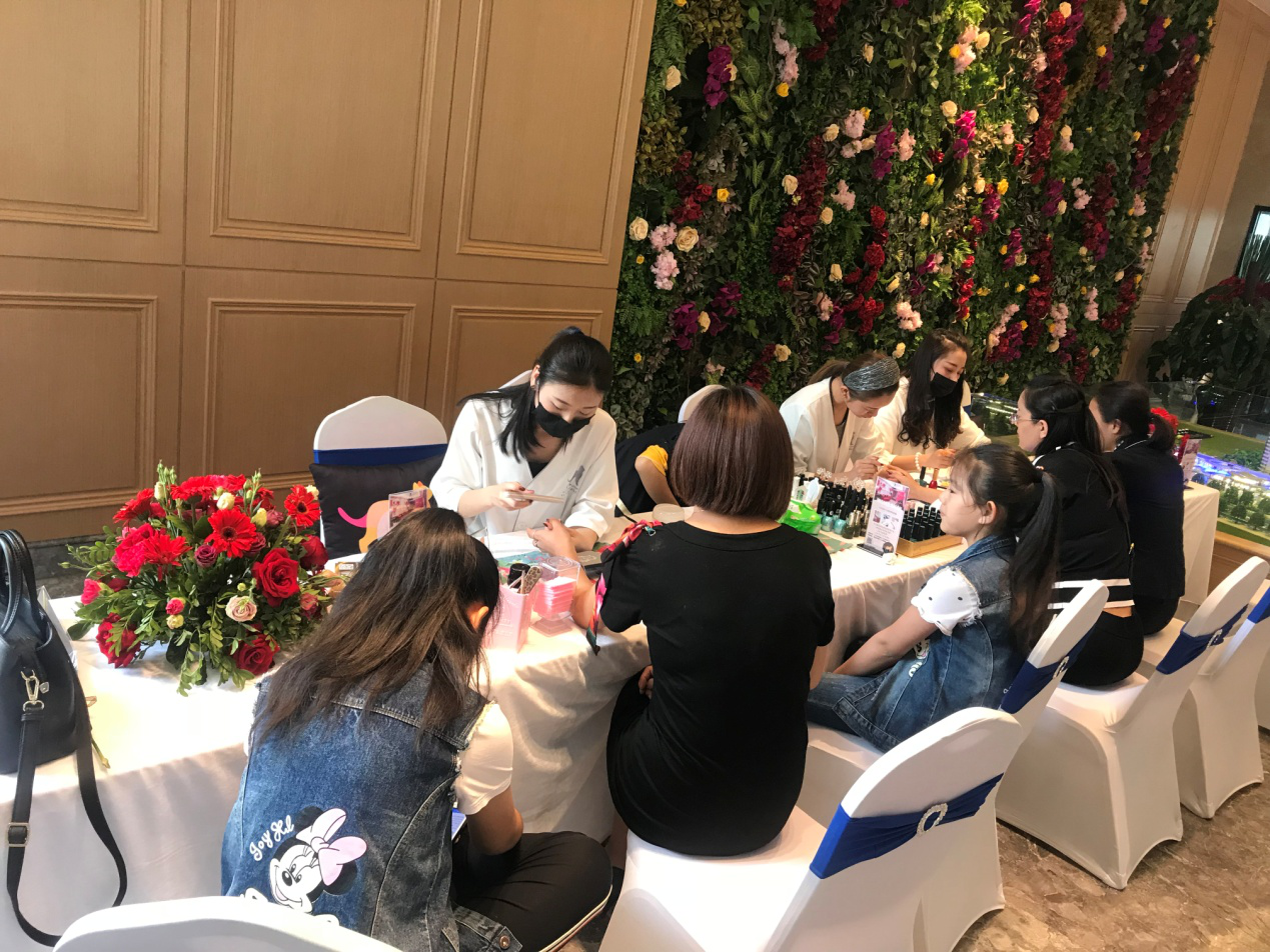 千言萬語，不如傾心陪伴  ——百酈灣項目感恩母親節(jié)活動