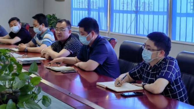 堅定信心戰(zhàn)疫情，同舟共濟(jì)筑防線