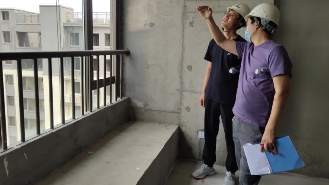 【“三抓三促”在行動】炎夏擔使命，齊心保交樓